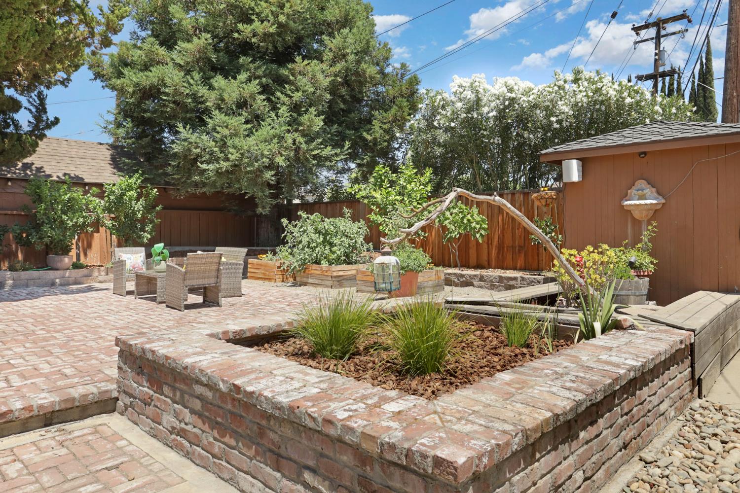 1330 Magnolia Ave, Modesto, CA 95350