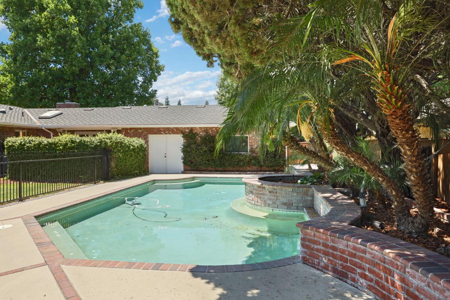 1330 Magnolia Ave, Modesto, CA 95350