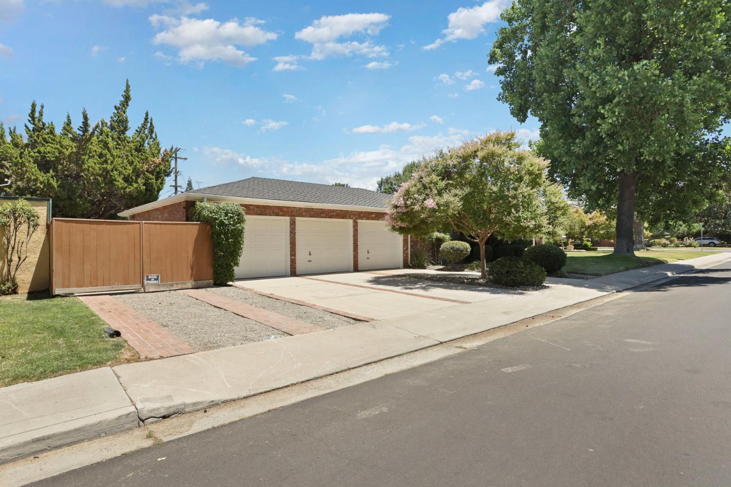 1330 Magnolia Ave, Modesto, CA 95350