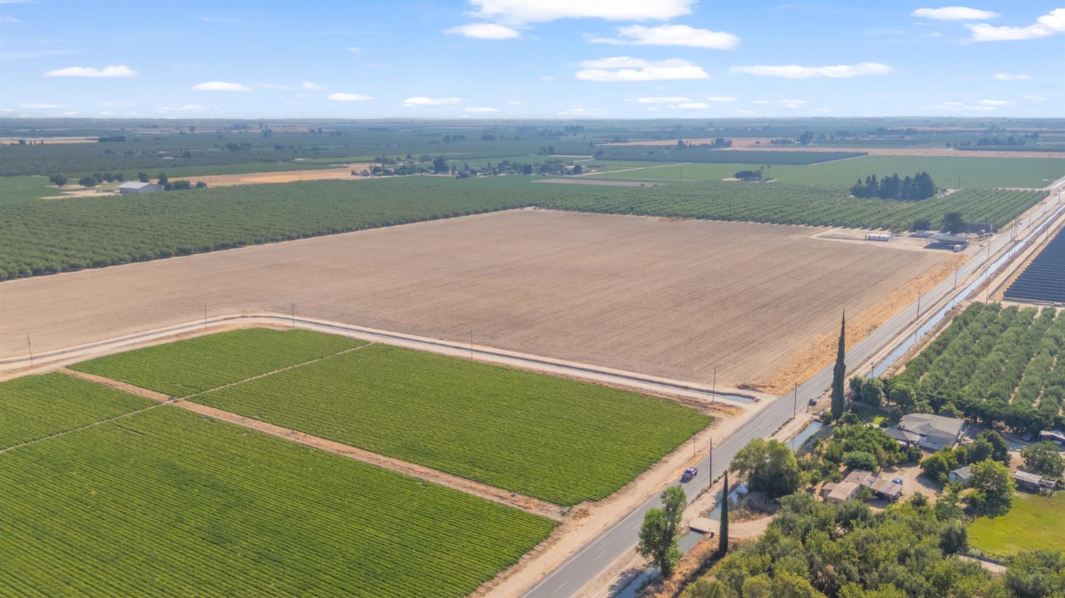 12737 Westside, Livingston, CA 95334