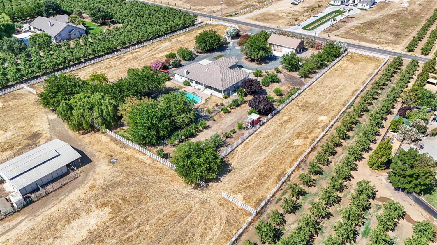 18413 Sycamore Ave, Patterson, CA 95363