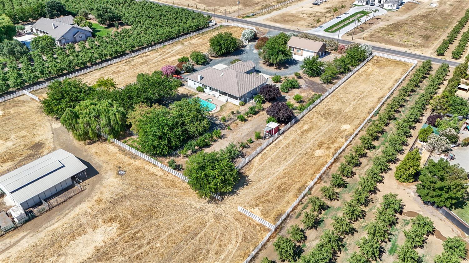 18413 Sycamore Ave, Patterson, CA 95363