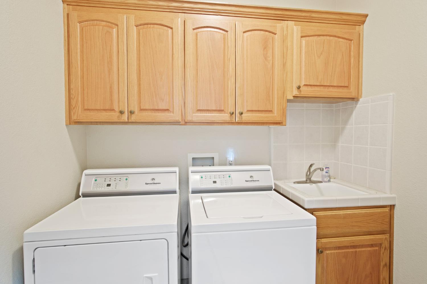 18413 Sycamore Ave, Patterson, CA 95363