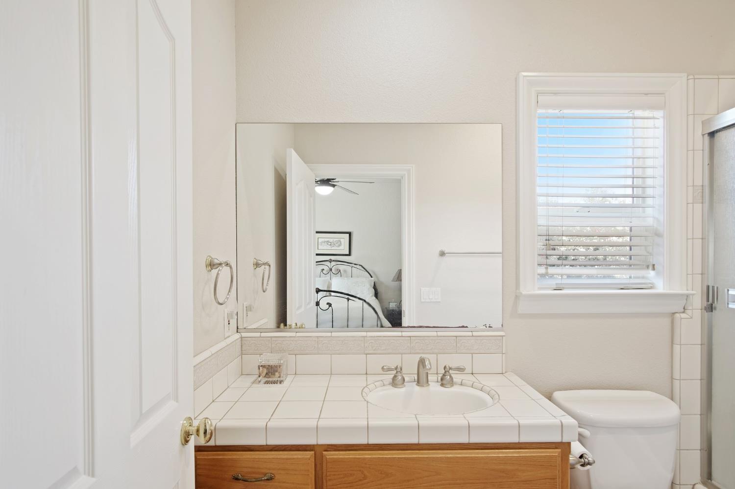 18413 Sycamore Ave, Patterson, CA 95363