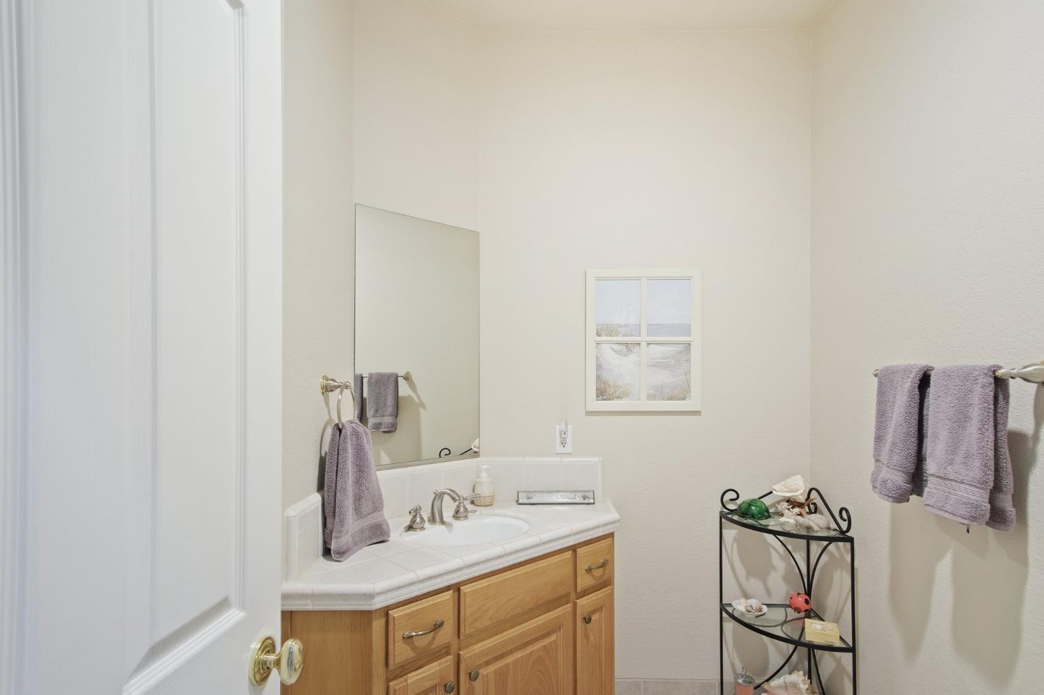 18413 Sycamore Ave, Patterson, CA 95363