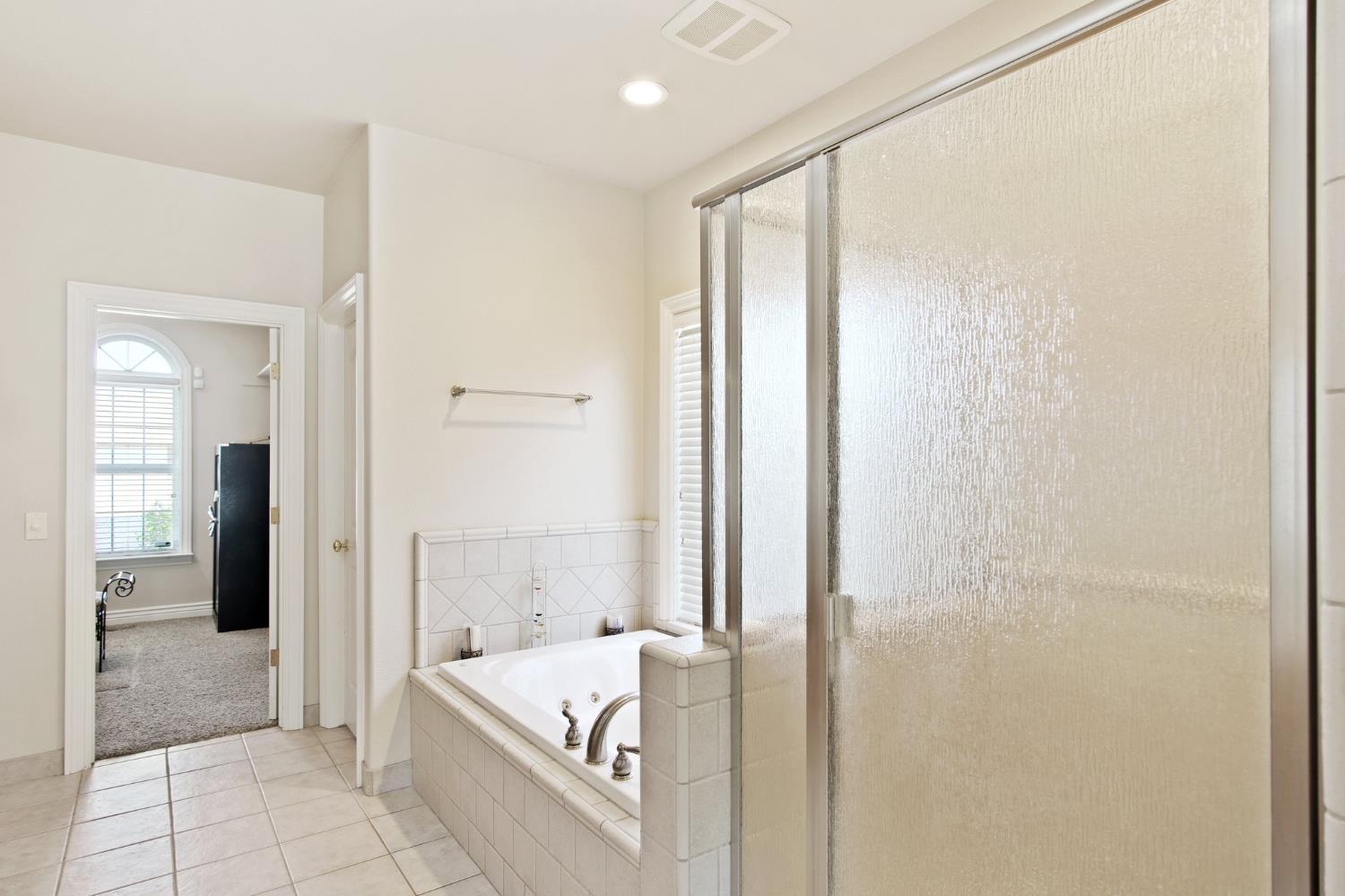 18413 Sycamore Ave, Patterson, CA 95363