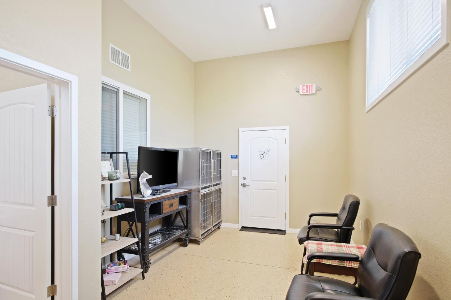 18413 Sycamore Ave, Patterson, CA 95363