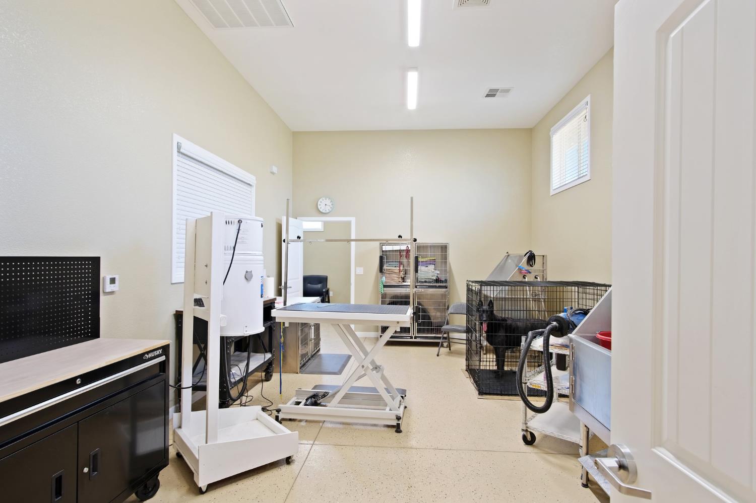 18413 Sycamore Ave, Patterson, CA 95363