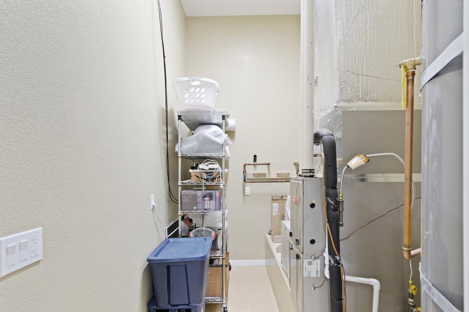 18413 Sycamore Ave, Patterson, CA 95363