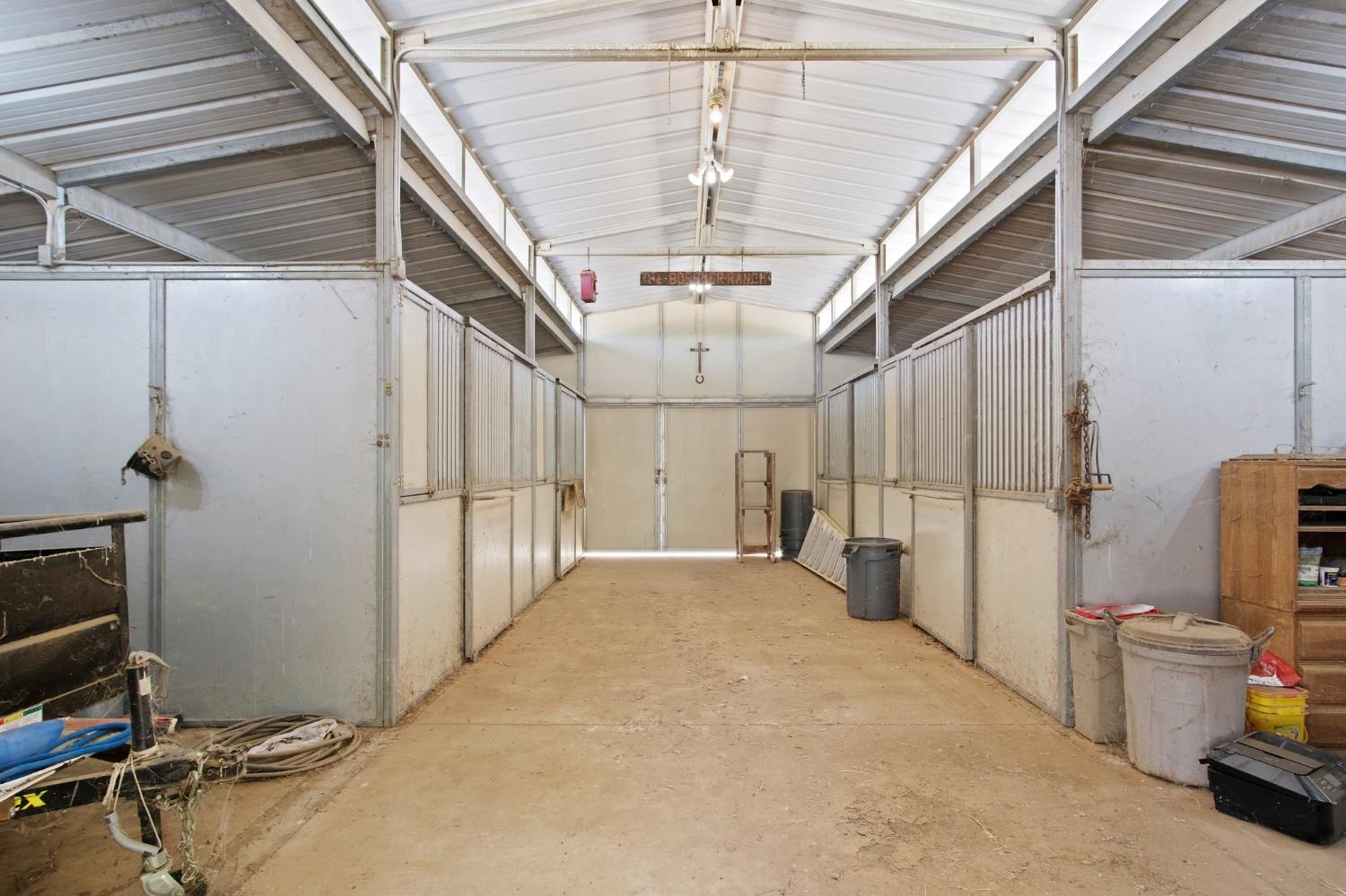 18413 Sycamore Ave, Patterson, CA 95363