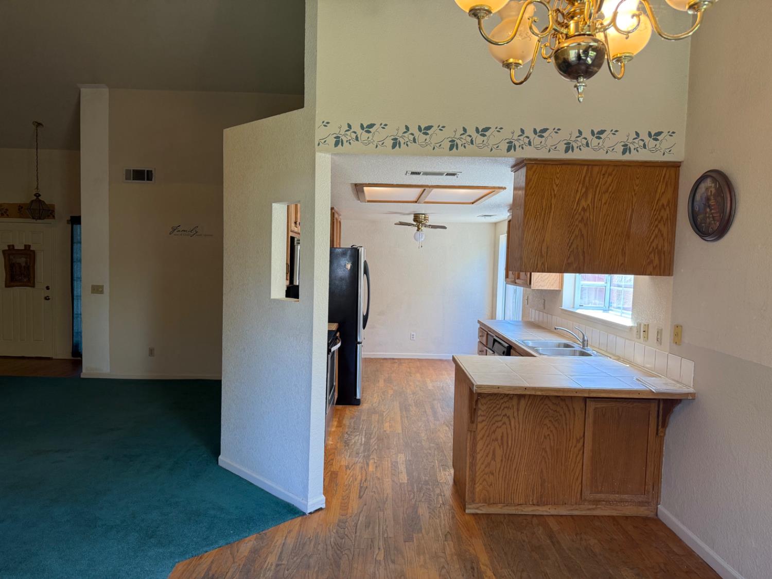 405 San Andreas Ct, Modesto, CA 95354