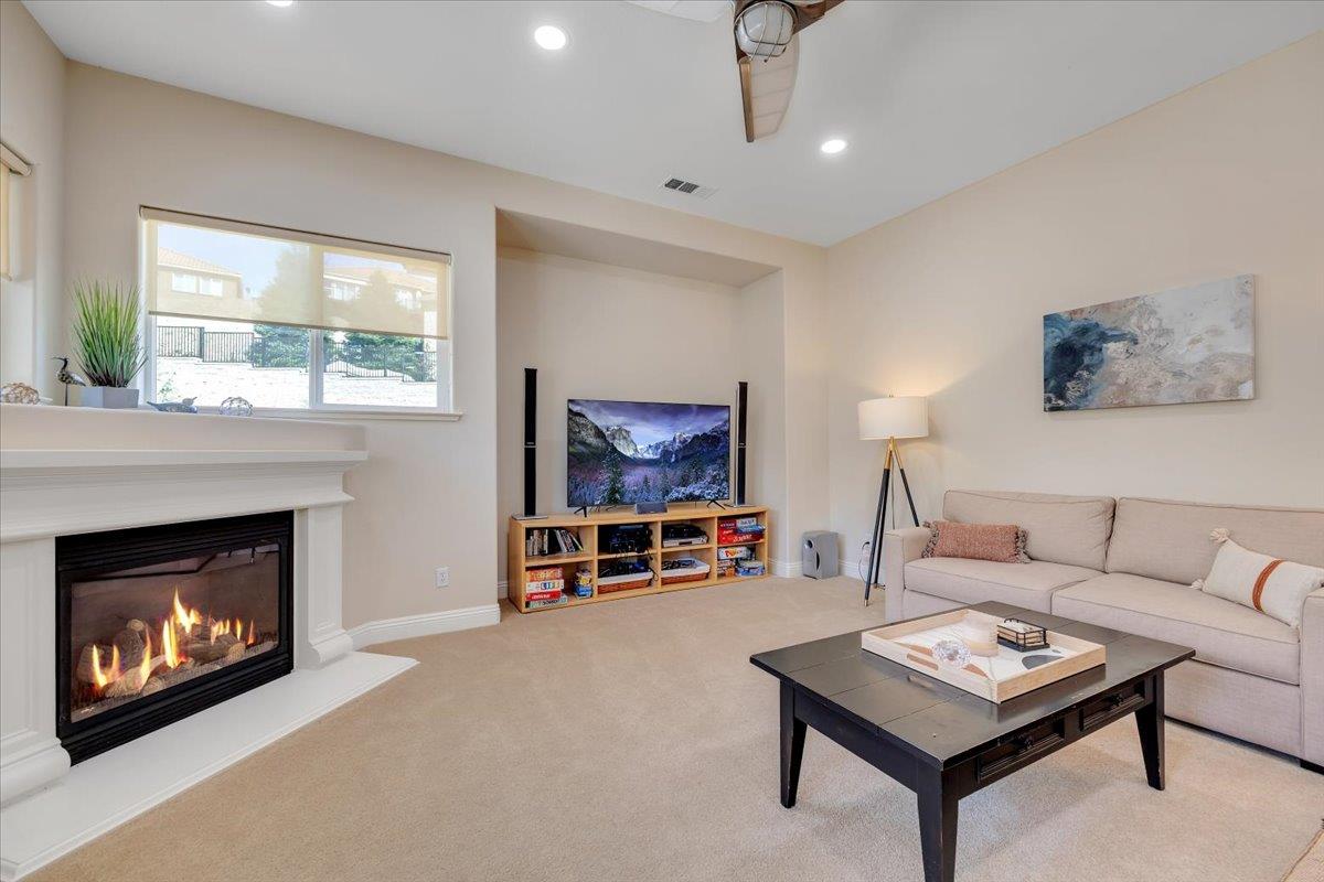 299 Calypso Beach Dr #B, Copperopolis, CA 95228