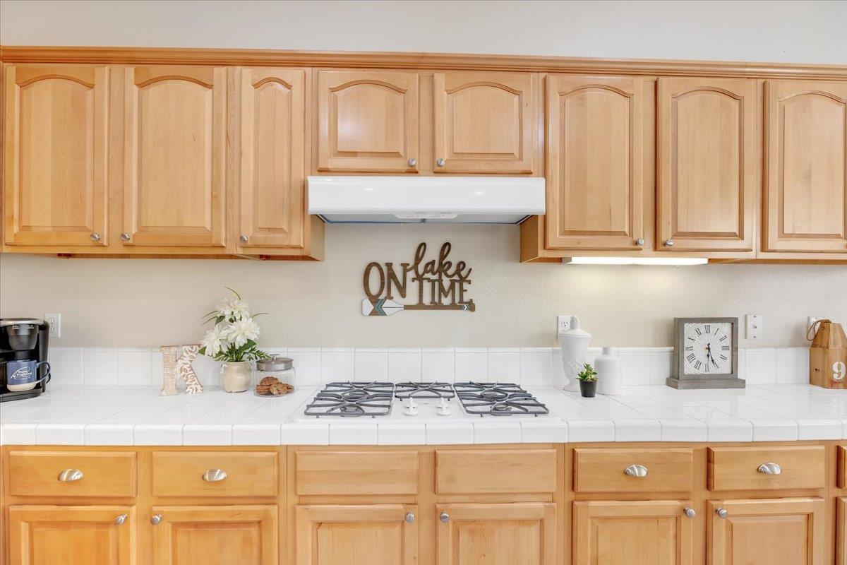 299 Calypso Beach Dr #B, Copperopolis, CA 95228