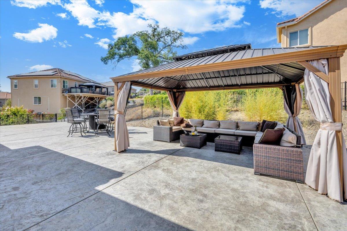 299 Calypso Beach Dr #B, Copperopolis, CA 95228