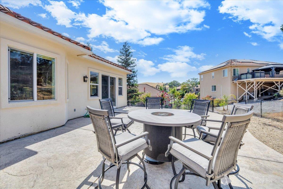 299 Calypso Beach Dr #B, Copperopolis, CA 95228