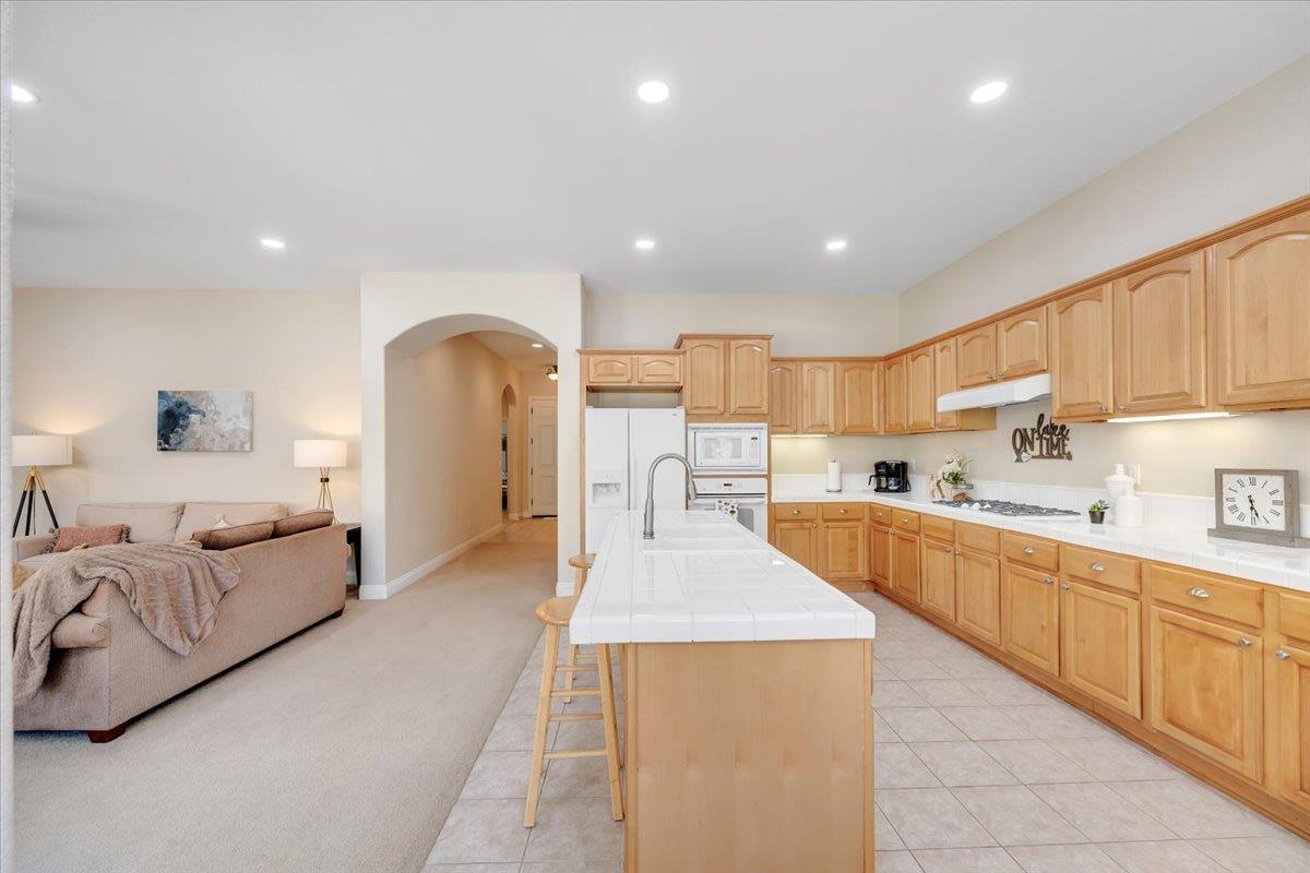 299 Calypso Beach Dr #B, Copperopolis, CA 95228