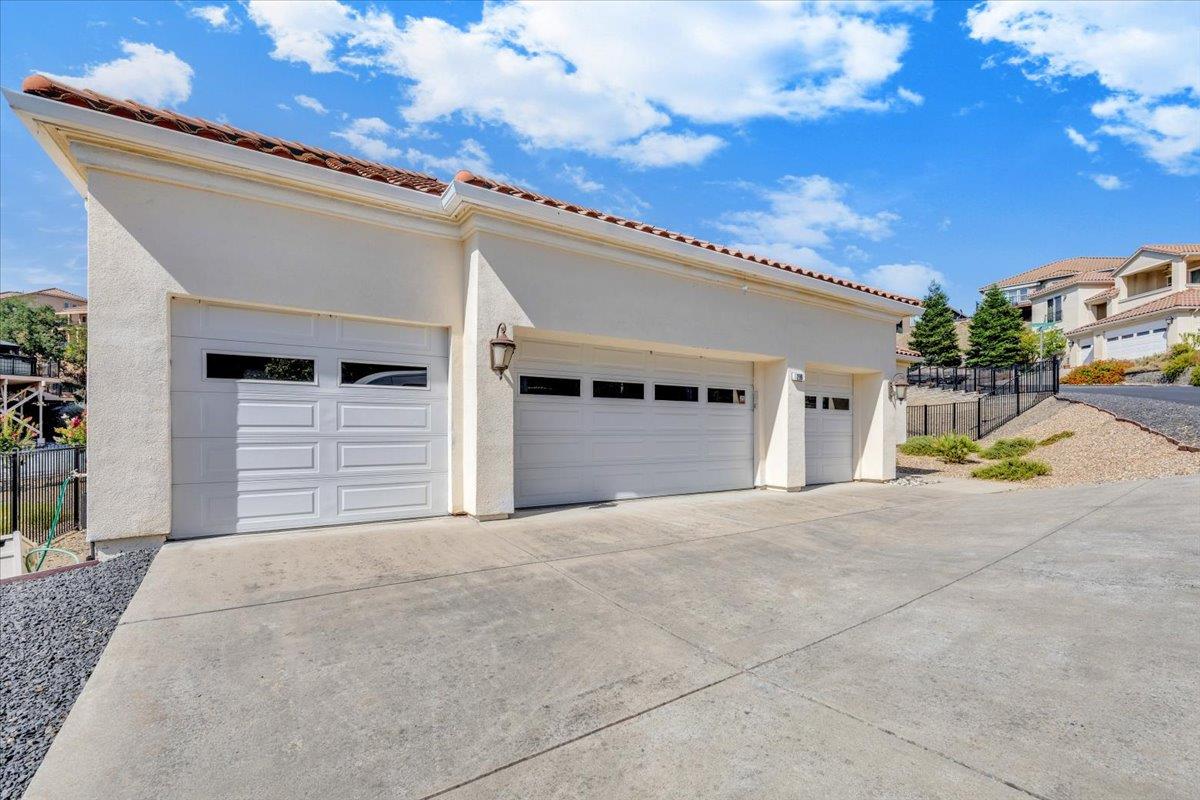 299 Calypso Beach Dr #B, Copperopolis, CA 95228