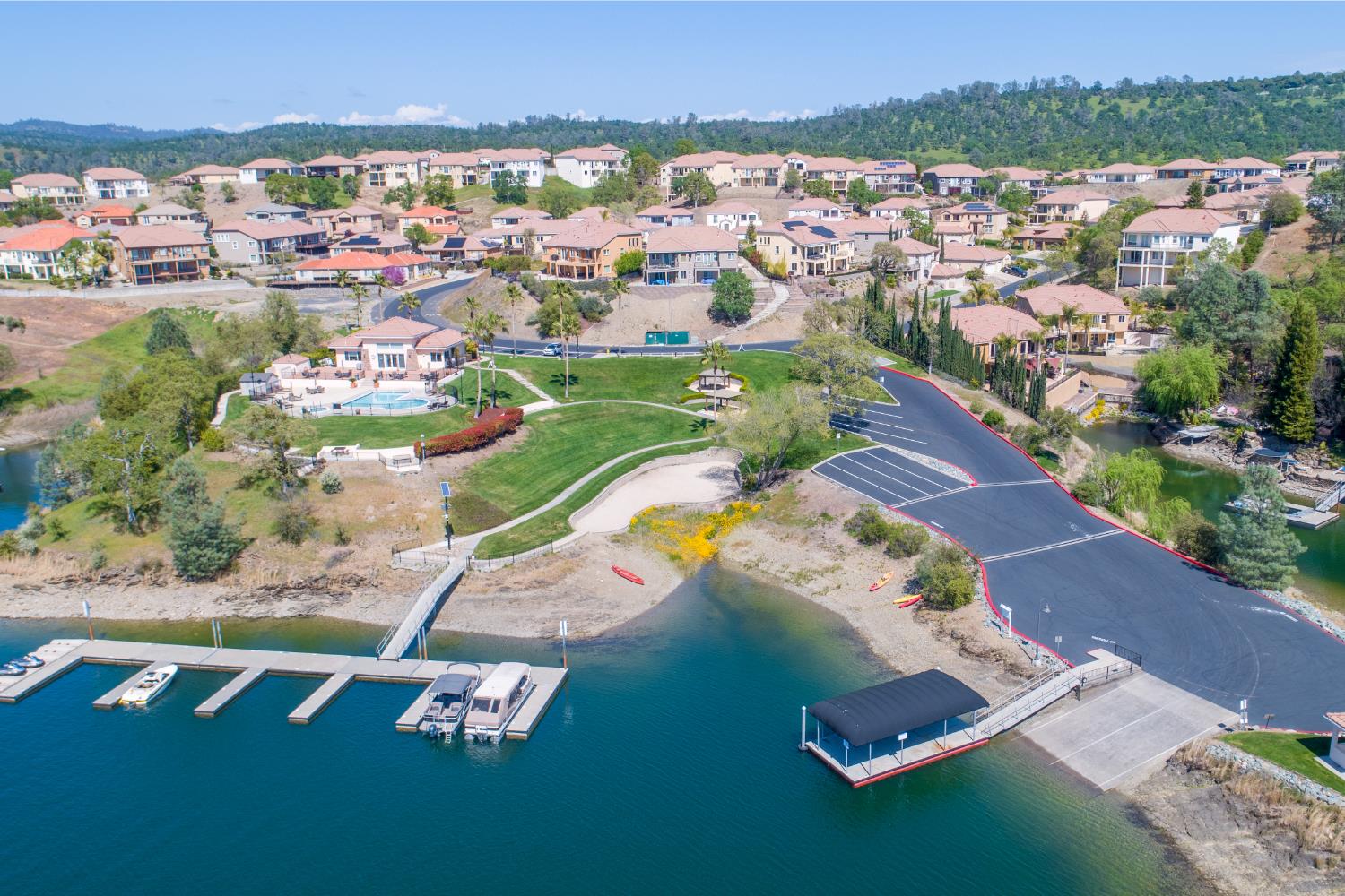 299 Calypso Beach Dr #B, Copperopolis, CA 95228