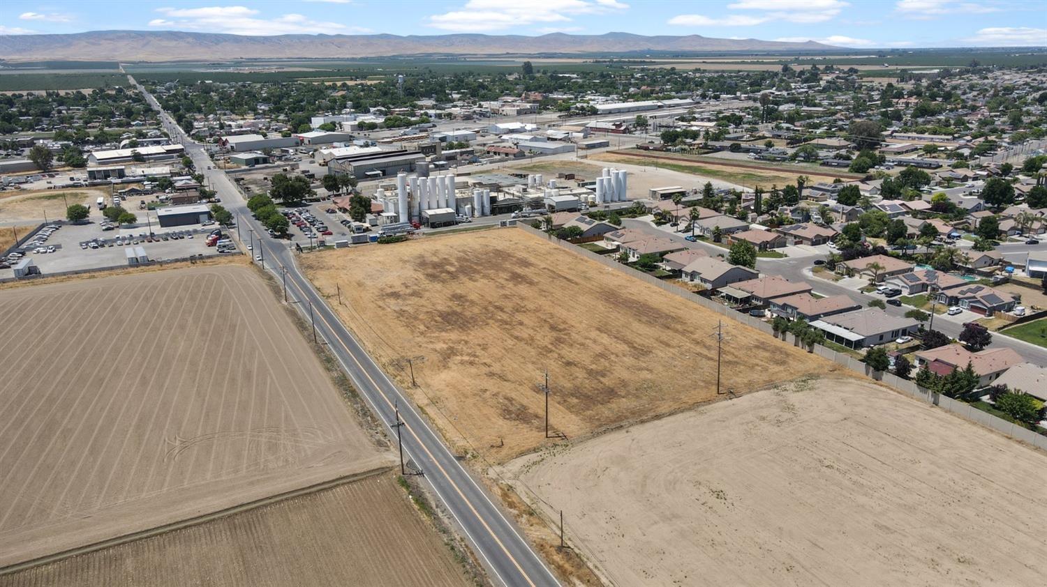 619 657 Inyo Ave, Newman, CA 95360