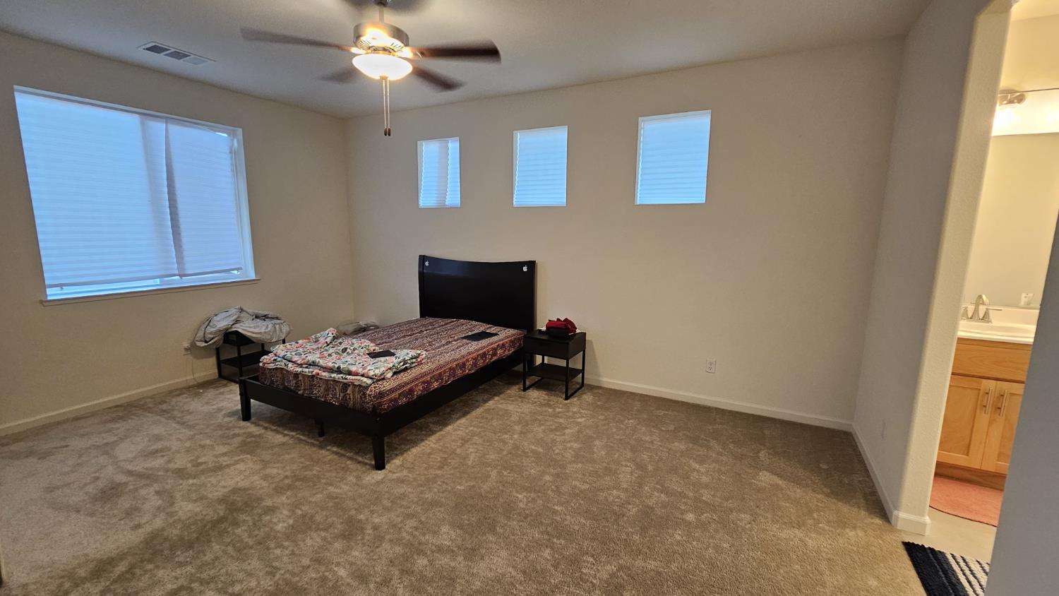 1266 Veteran St, Manteca, CA 95337