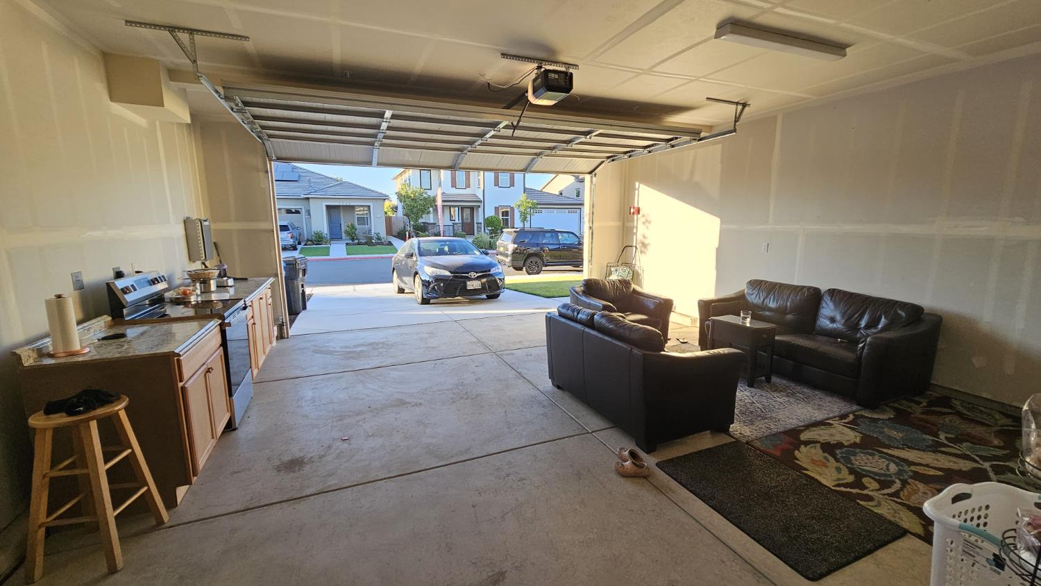 1266 Veteran St, Manteca, CA 95337