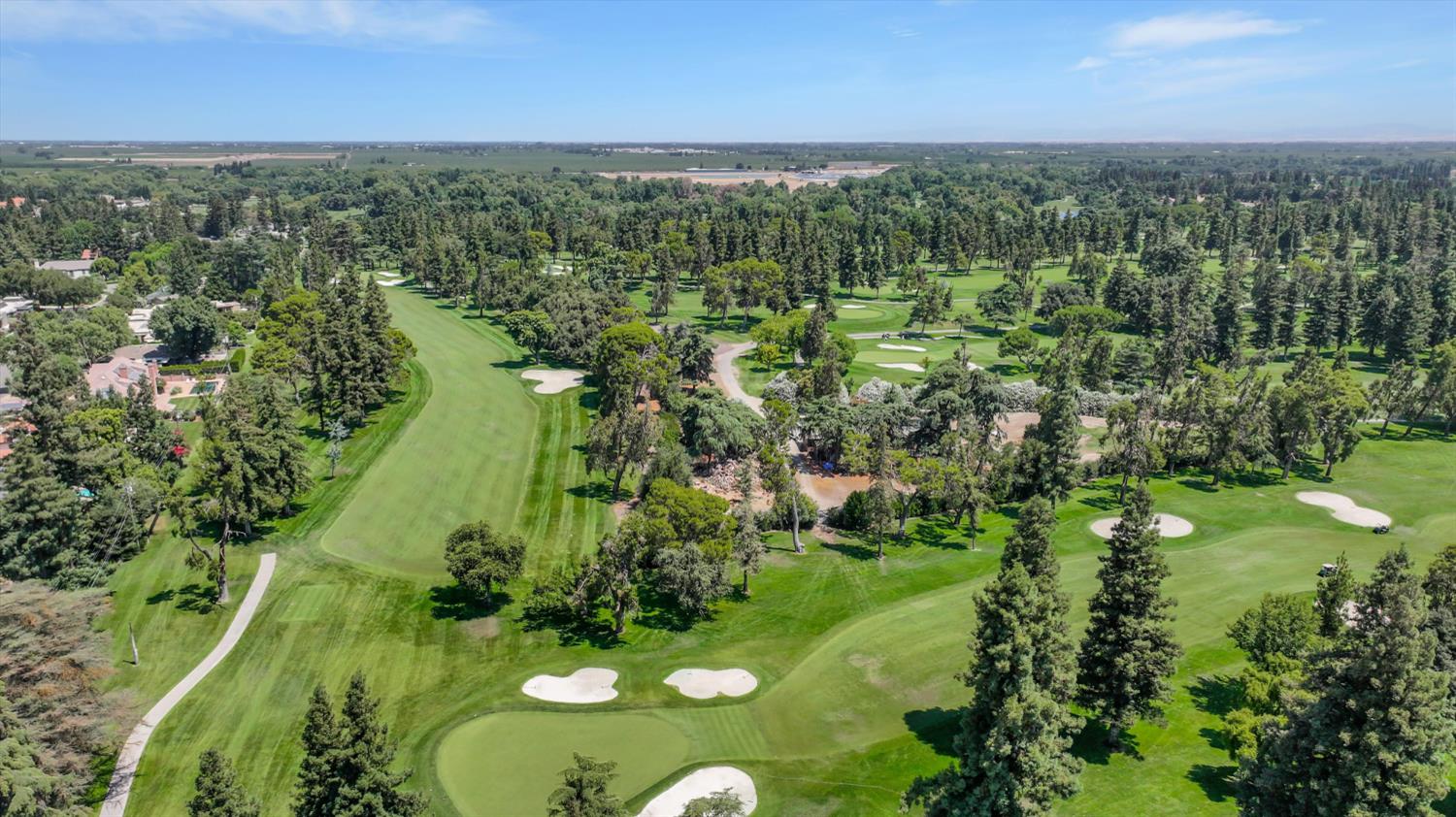 7025 Hillcrest Dr, Modesto, CA 95356