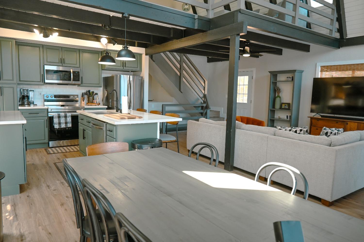 4220 Tomahawk Trail, Copperopolis, CA 95228