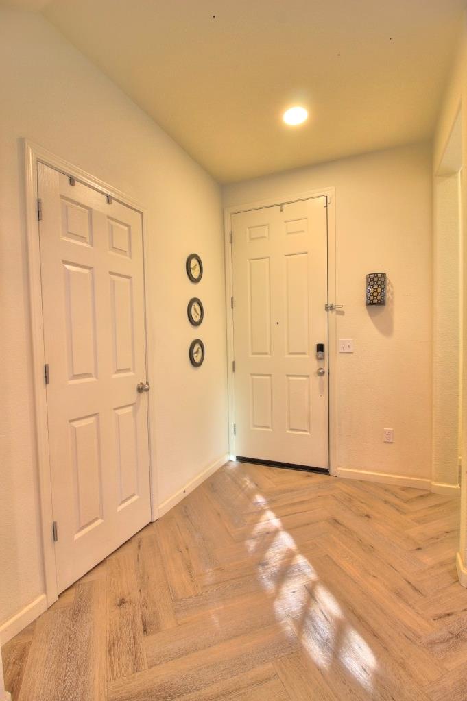 2204 Gallery Dr, Riverbank, CA 95367