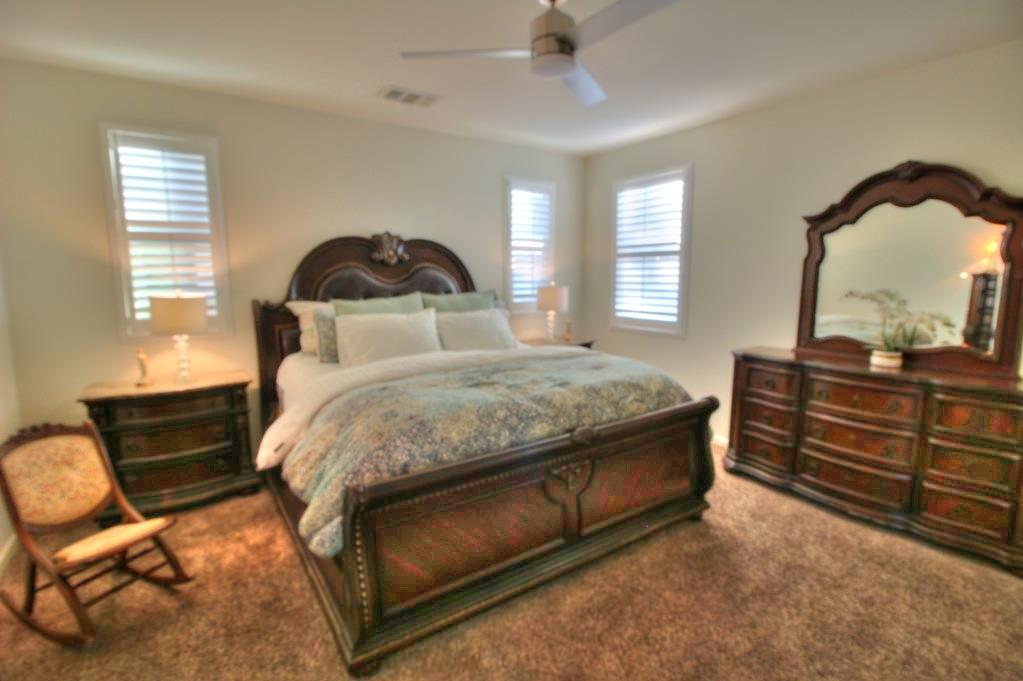 2204 Gallery Dr, Riverbank, CA 95367