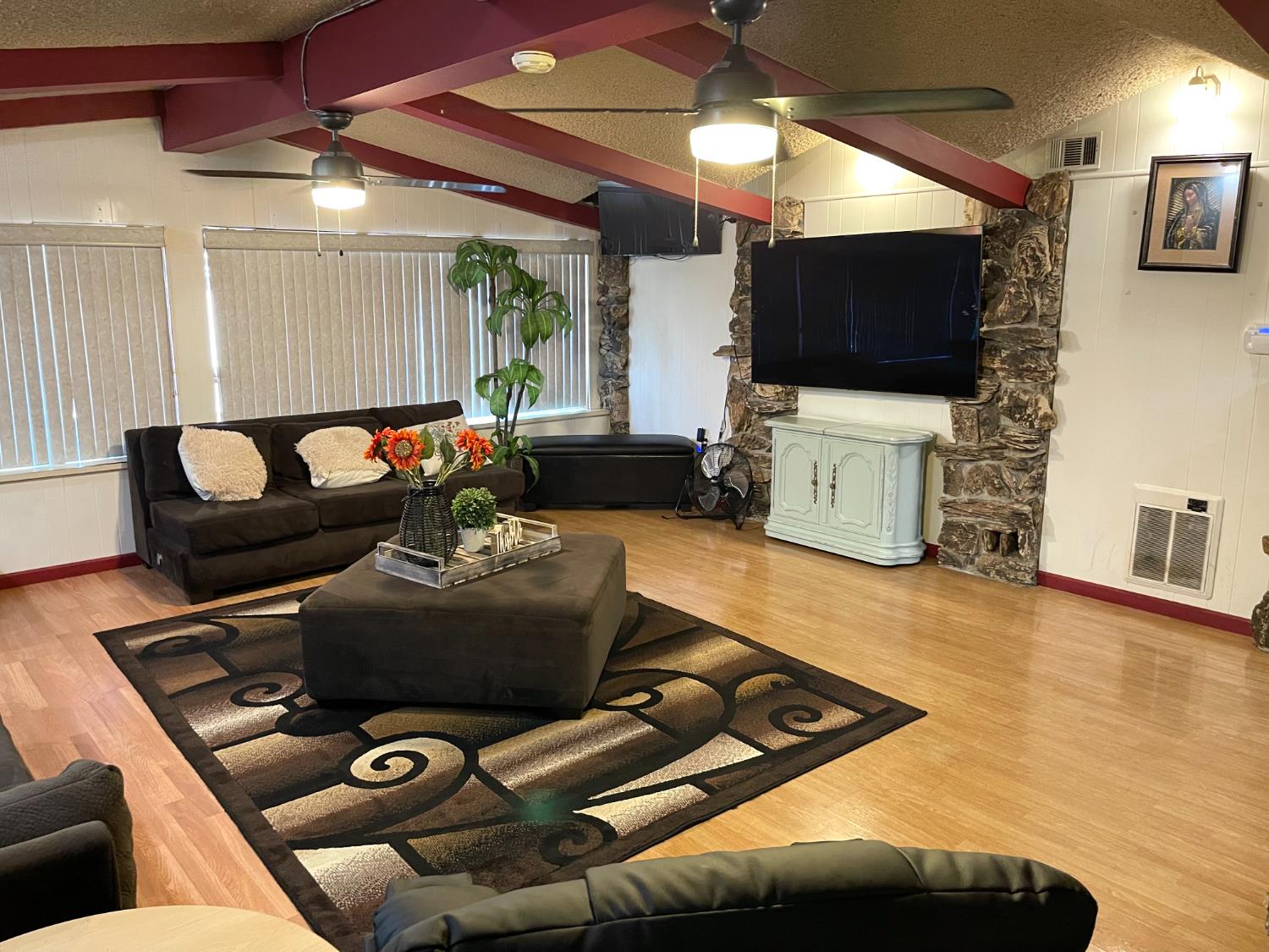 2313 Thomas St, Ceres, CA 95307