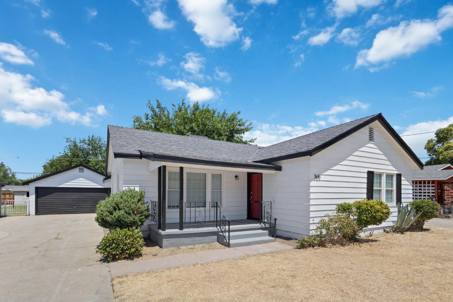 365 E Main St, Merced, CA 95340