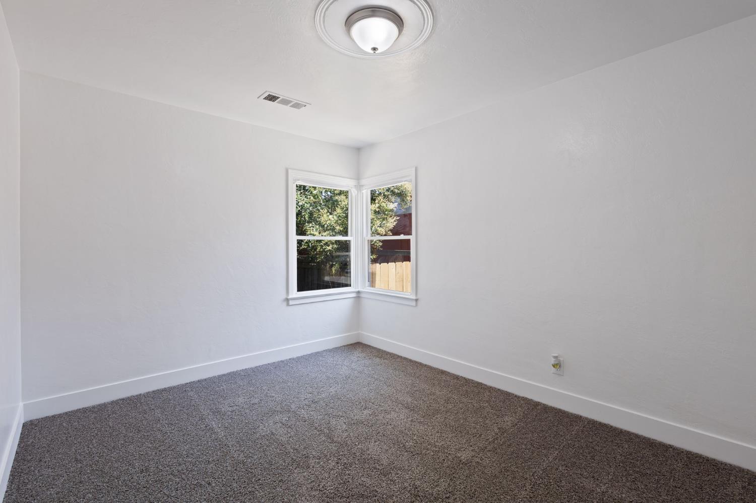 365 E Main St, Merced, CA 95340