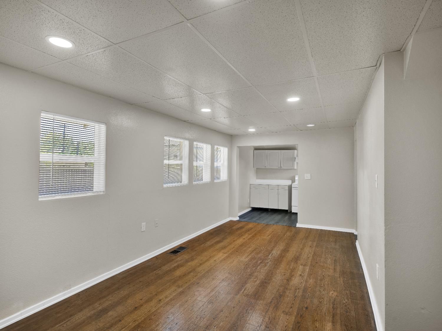 613 615 14th St, Modesto, CA 95354