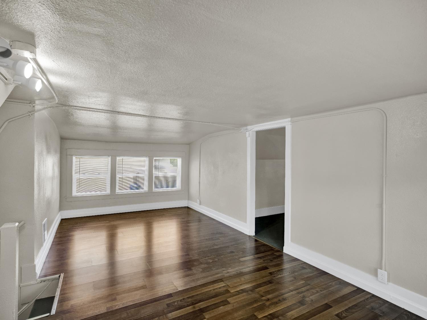 613 615 14th St, Modesto, CA 95354