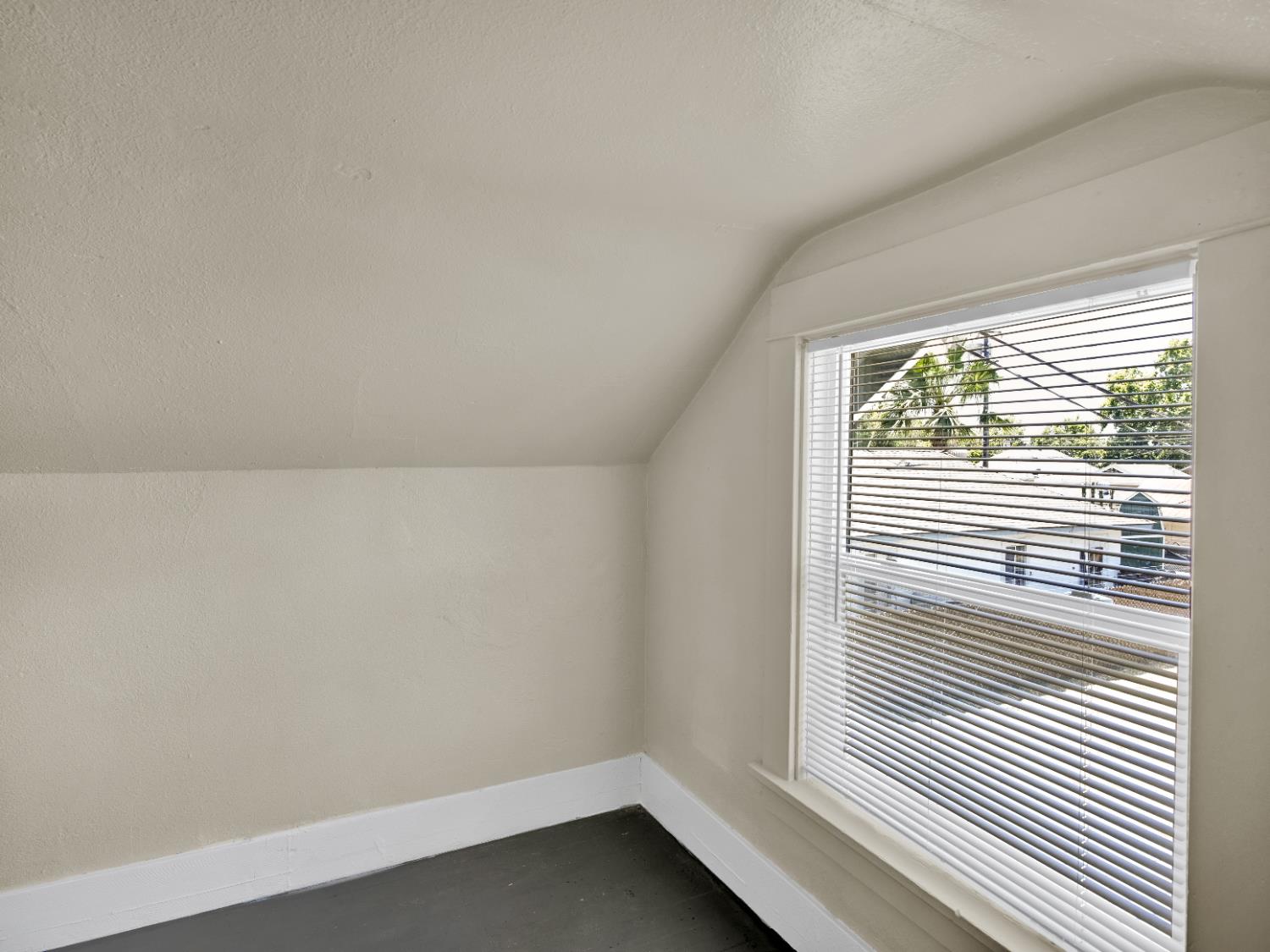 613 615 14th St, Modesto, CA 95354