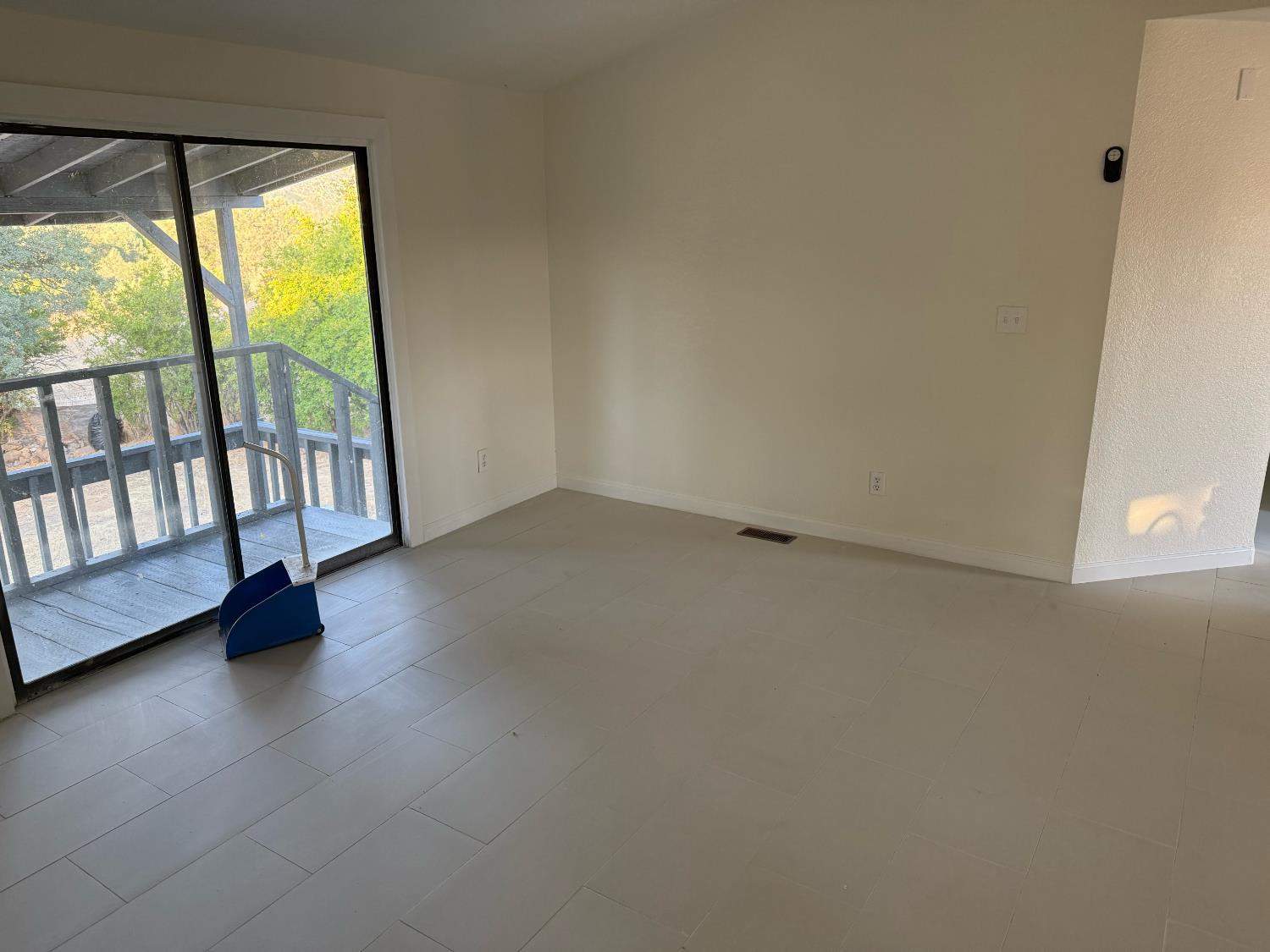 2999 Squaw Dr, Copperopolis, CA 95228