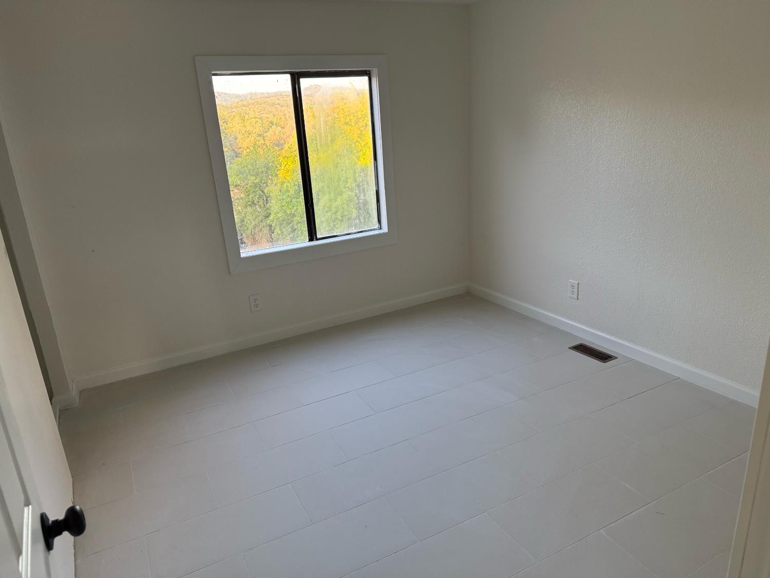 2999 Squaw Dr, Copperopolis, CA 95228