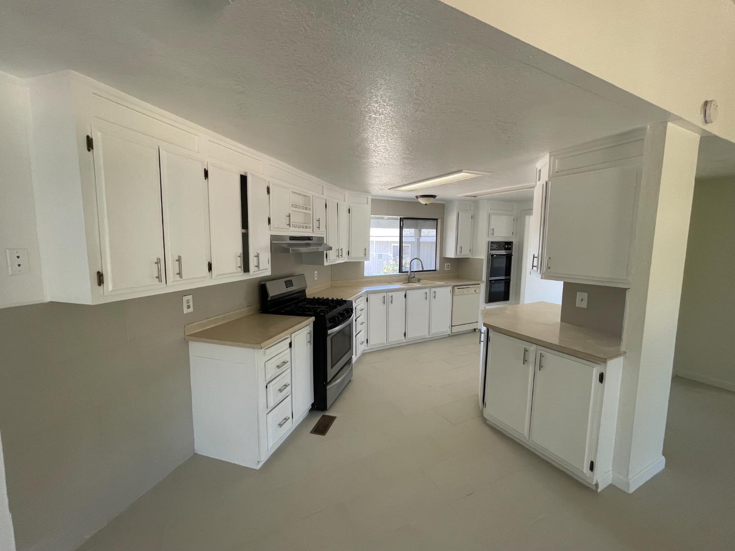 2999 Squaw Dr, Copperopolis, CA 95228