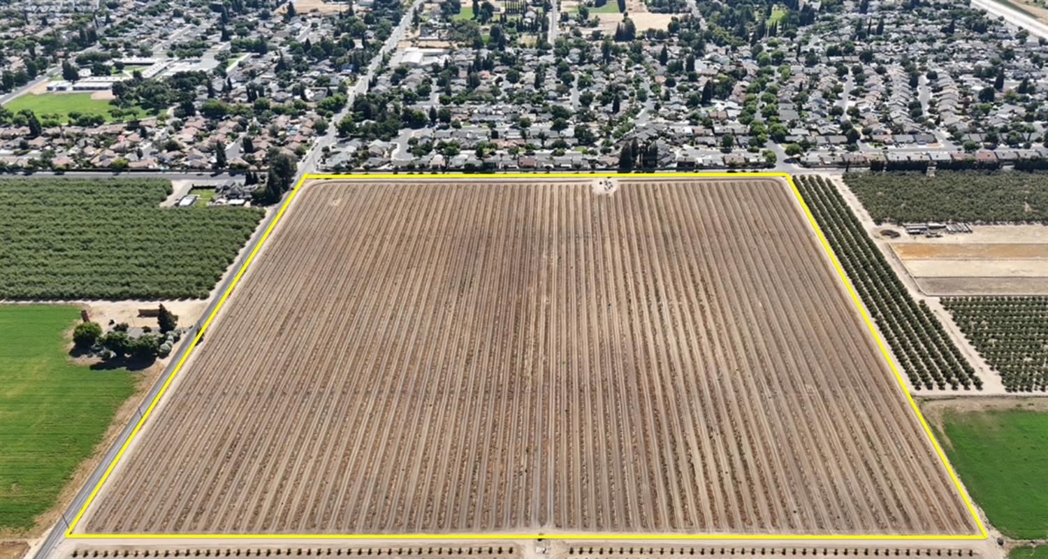 3000 Woodland Ave, Modesto, CA 95358