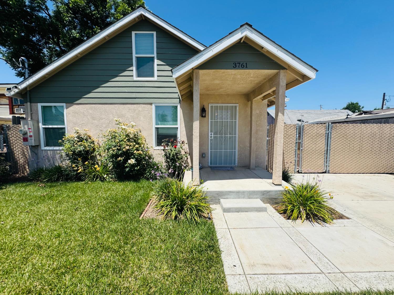 3761 Arizona Ave, Riverbank, CA 95367