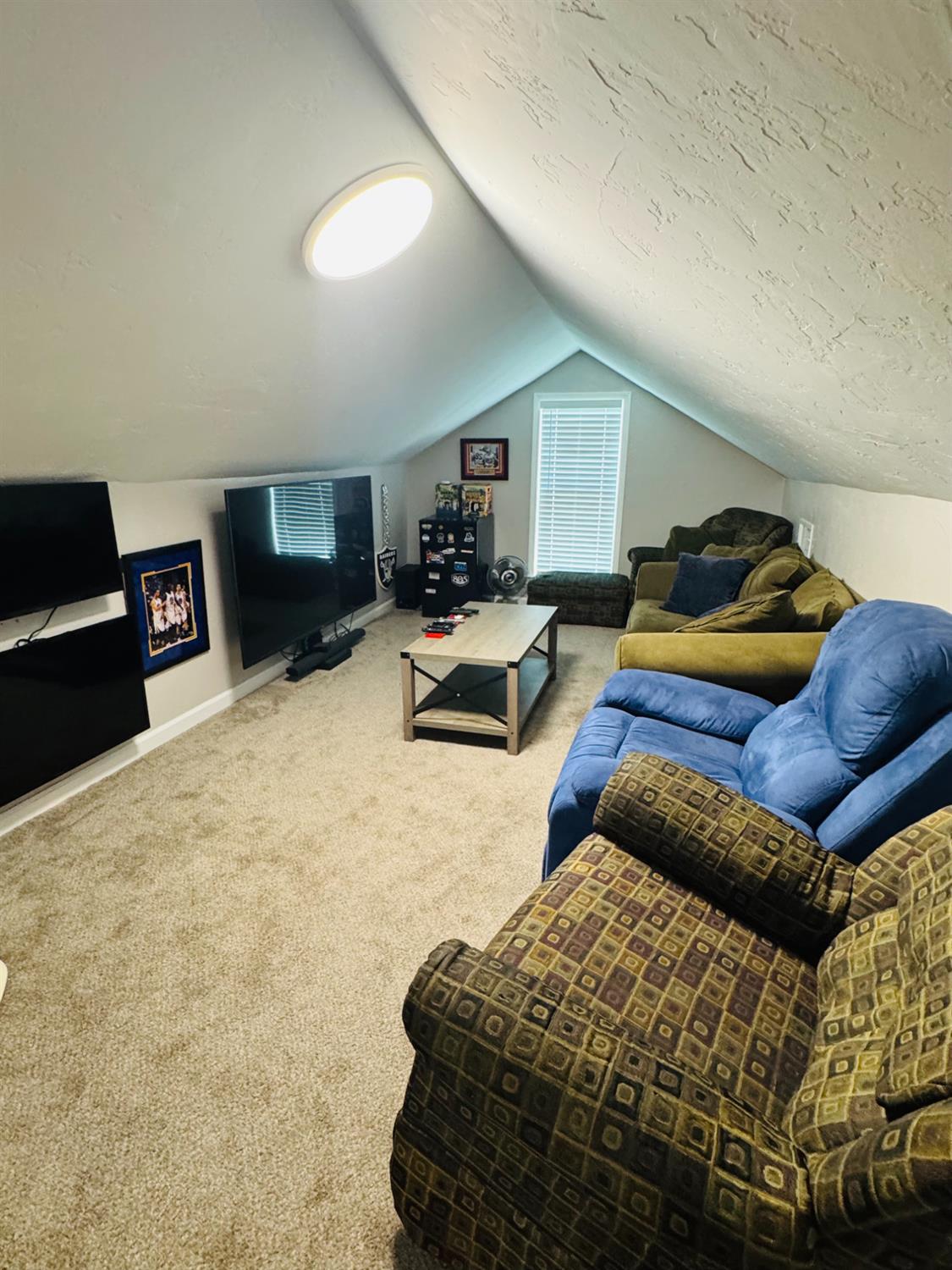 3761 Arizona Ave, Riverbank, CA 95367