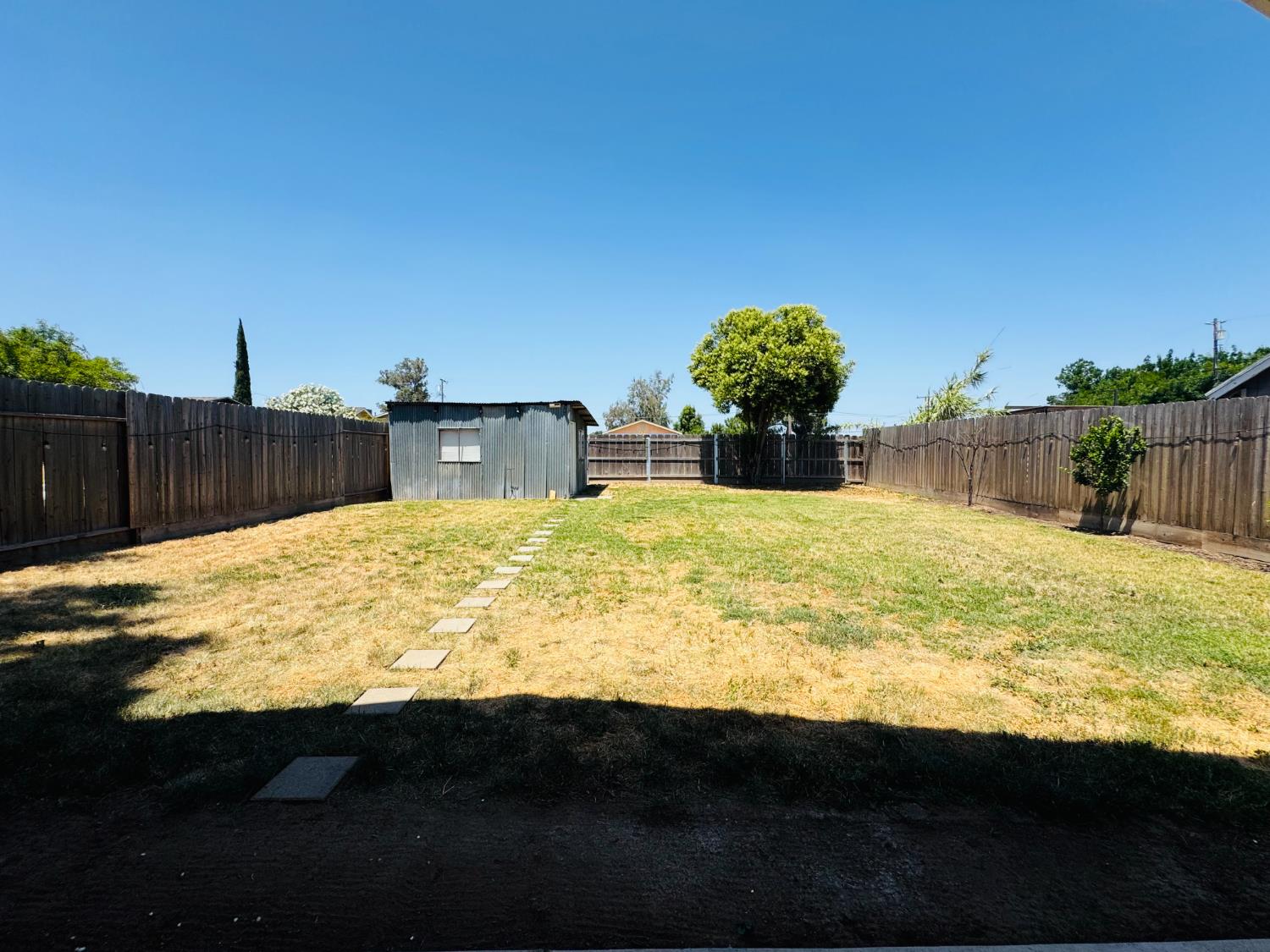 3761 Arizona Ave, Riverbank, CA 95367