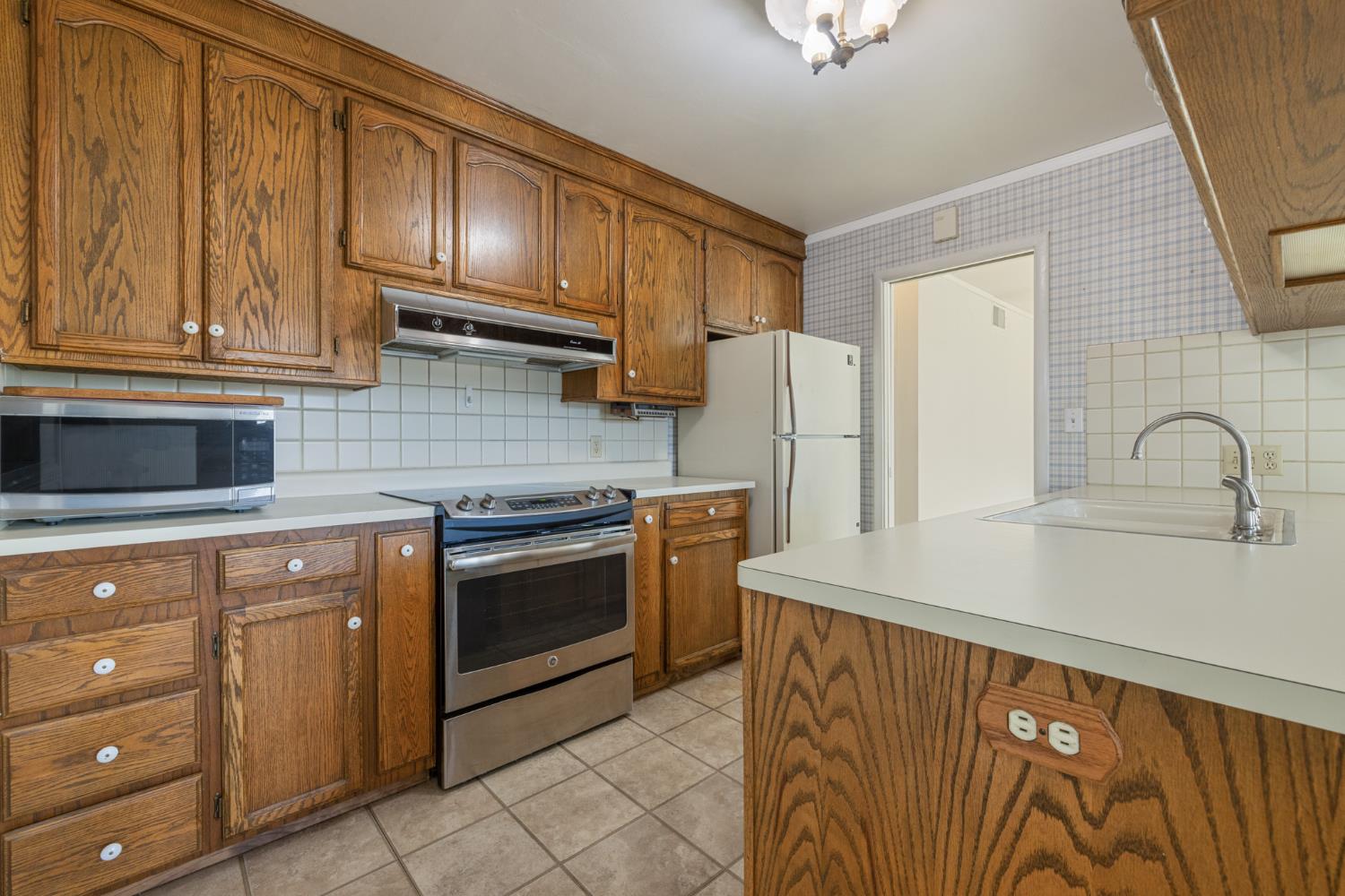 741 Real Ave, Newman, CA 95360