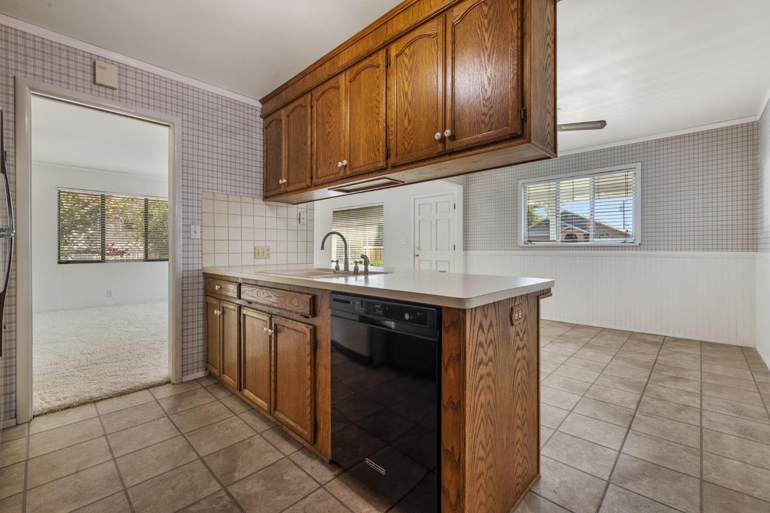 741 Real Ave, Newman, CA 95360