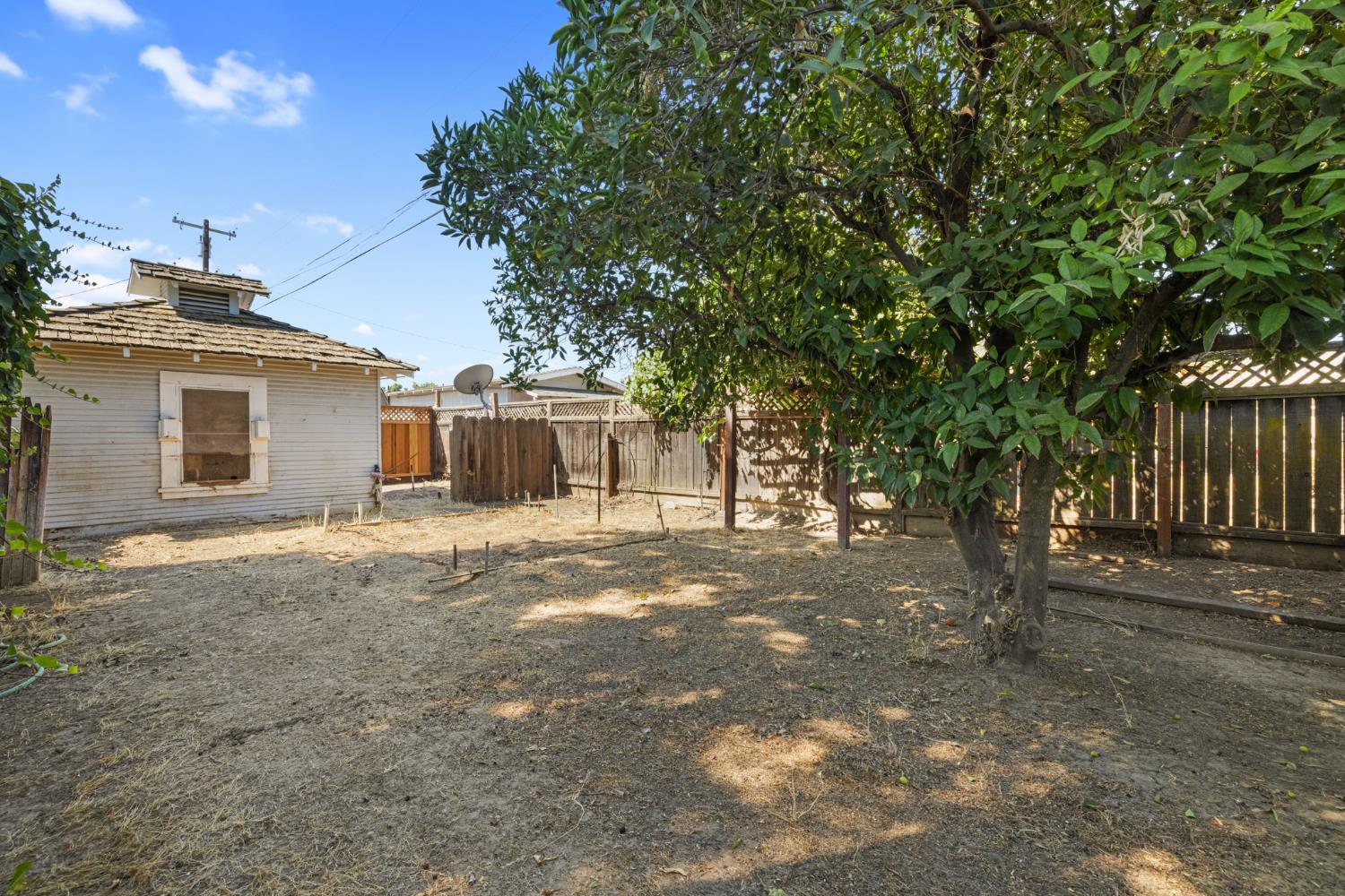 741 Real Ave, Newman, CA 95360