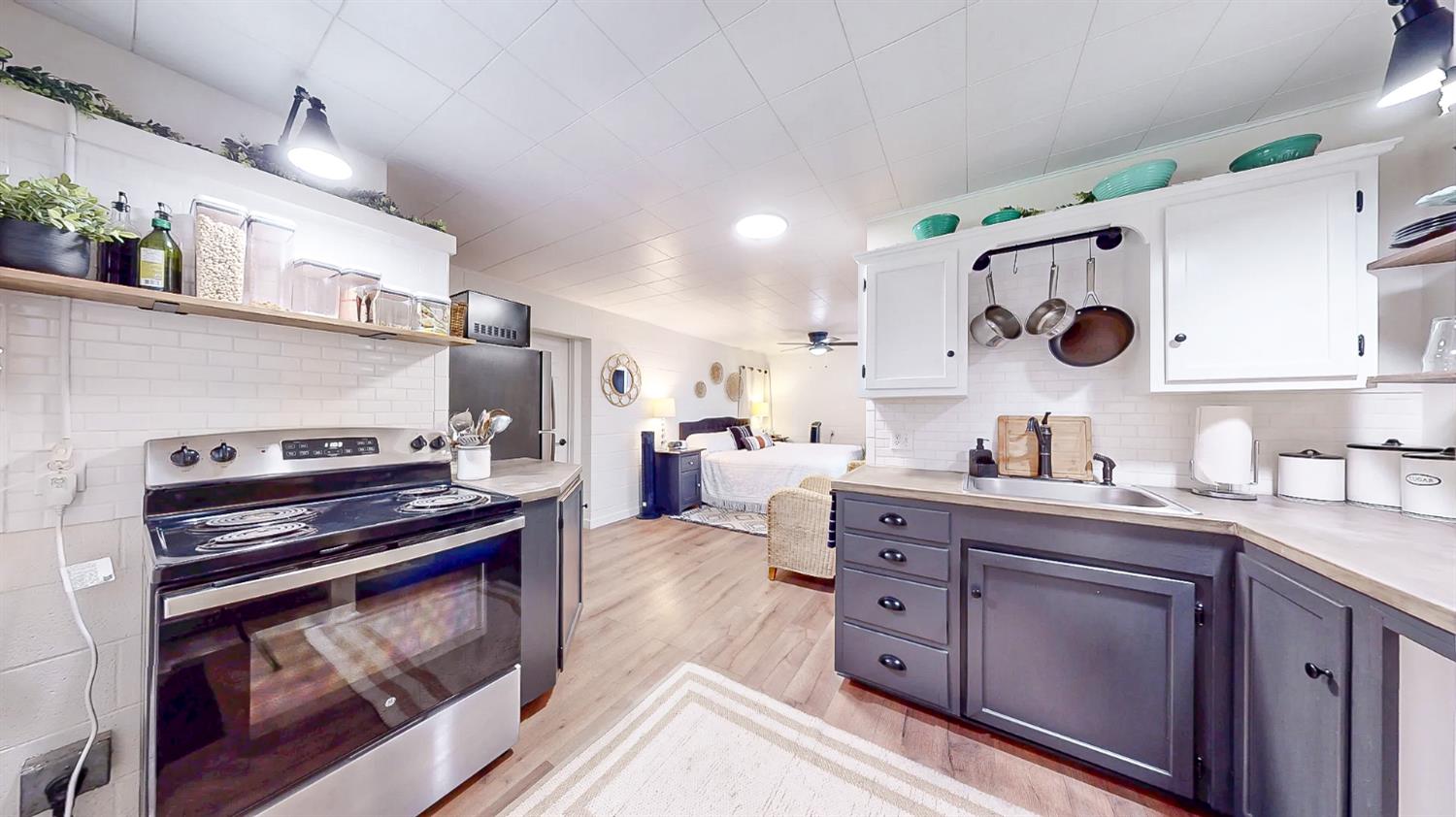 432 E Glenwood Ave, Turlock, CA 95380