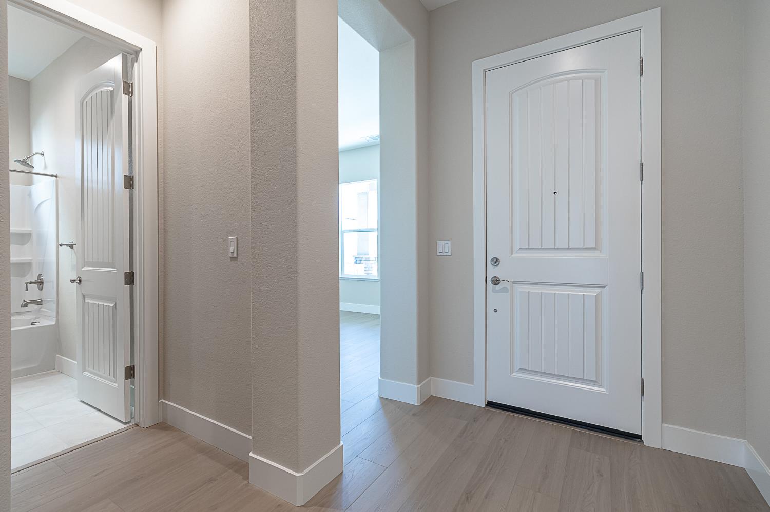 886 Ranchland Way, Oakdale, CA 95361