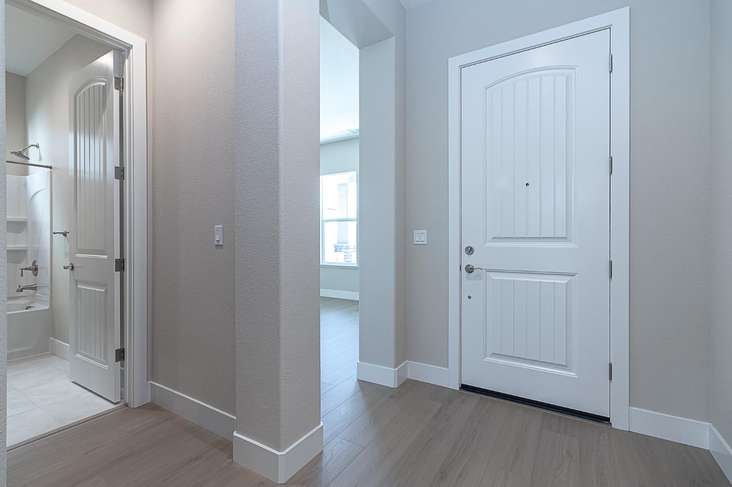 886 Ranchland Way, Oakdale, CA 95361