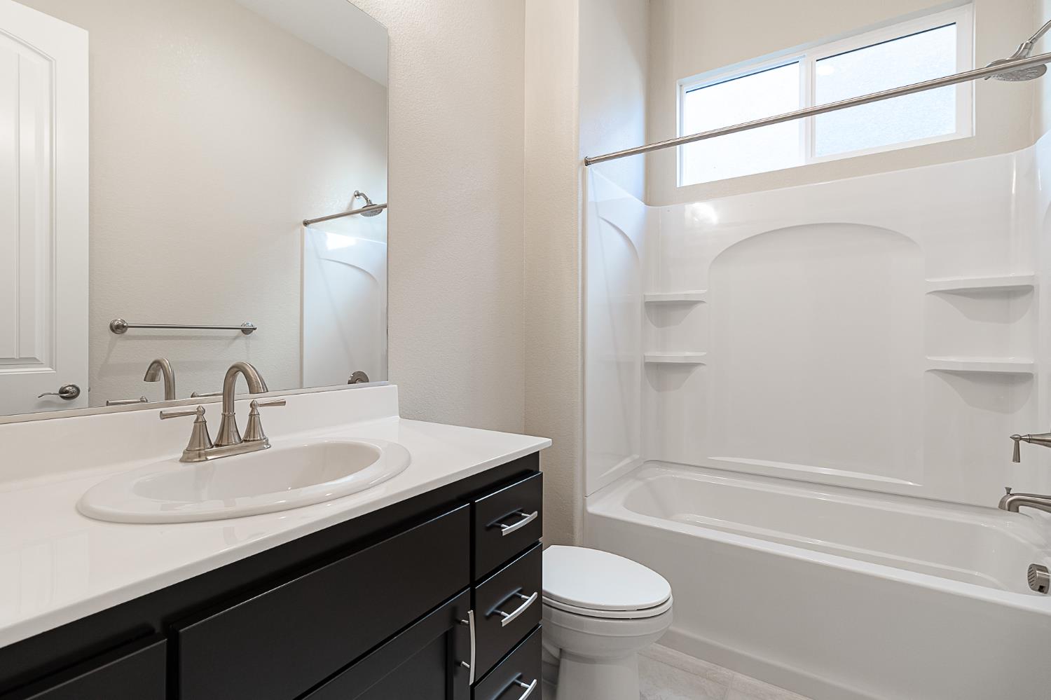 886 Ranchland Way, Oakdale, CA 95361