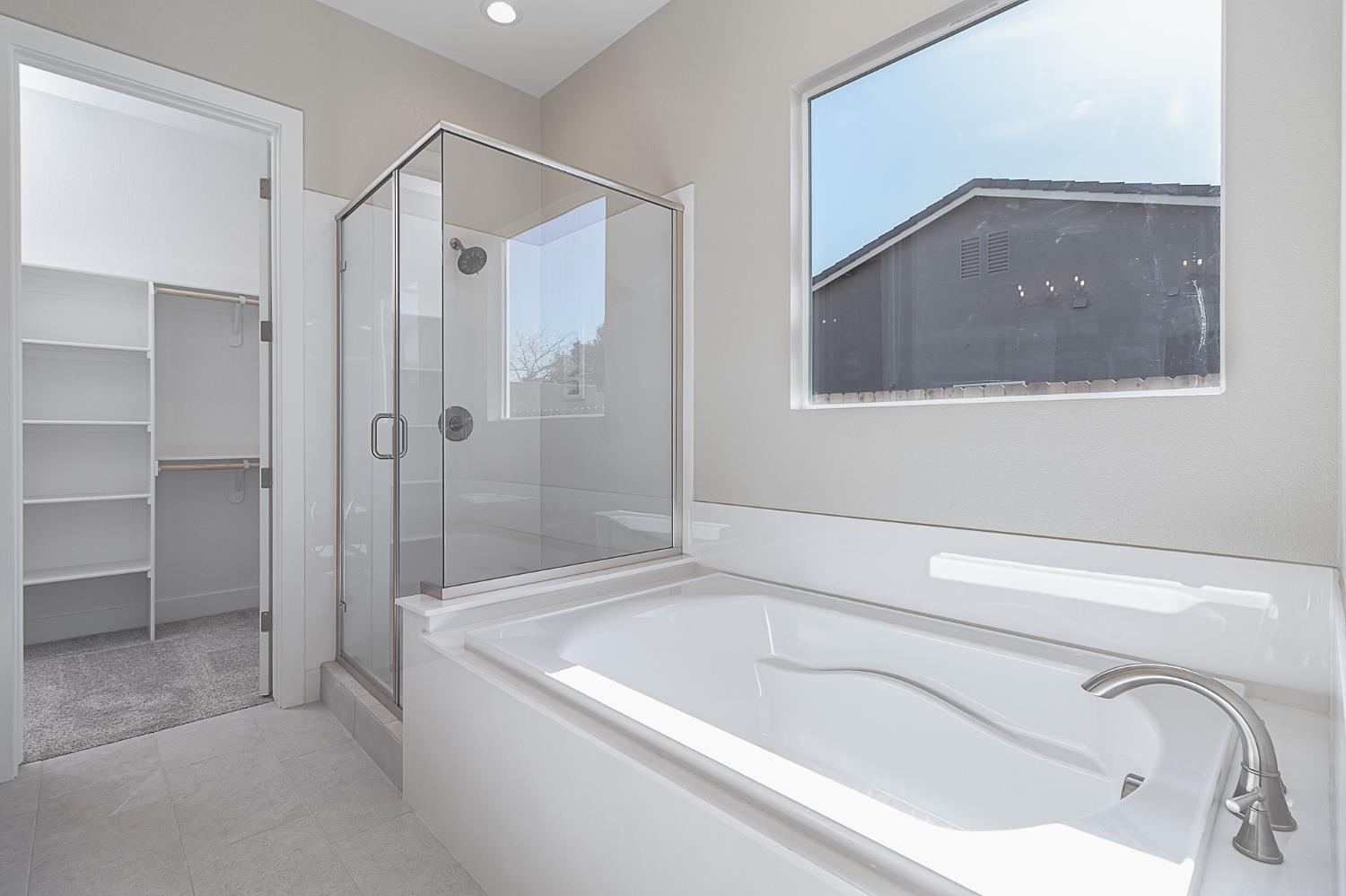 886 Ranchland Way, Oakdale, CA 95361